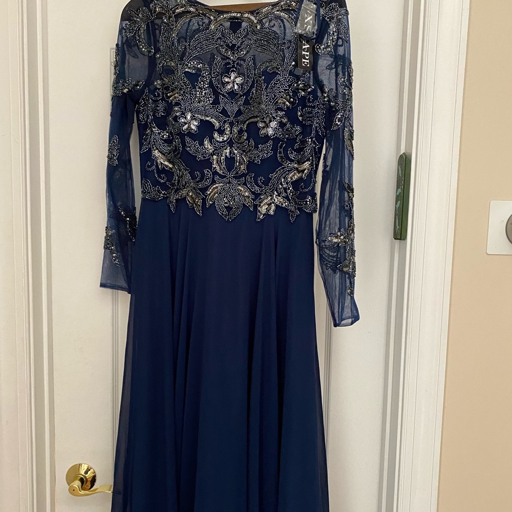NWT XSCAPE Women’s Navy Gown